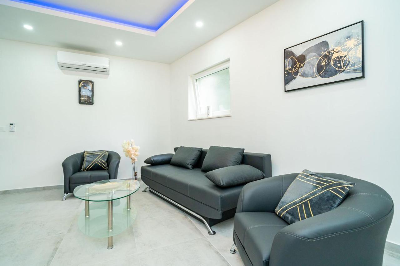 Hidden Gem Apartment مولونات المظهر الخارجي الصورة