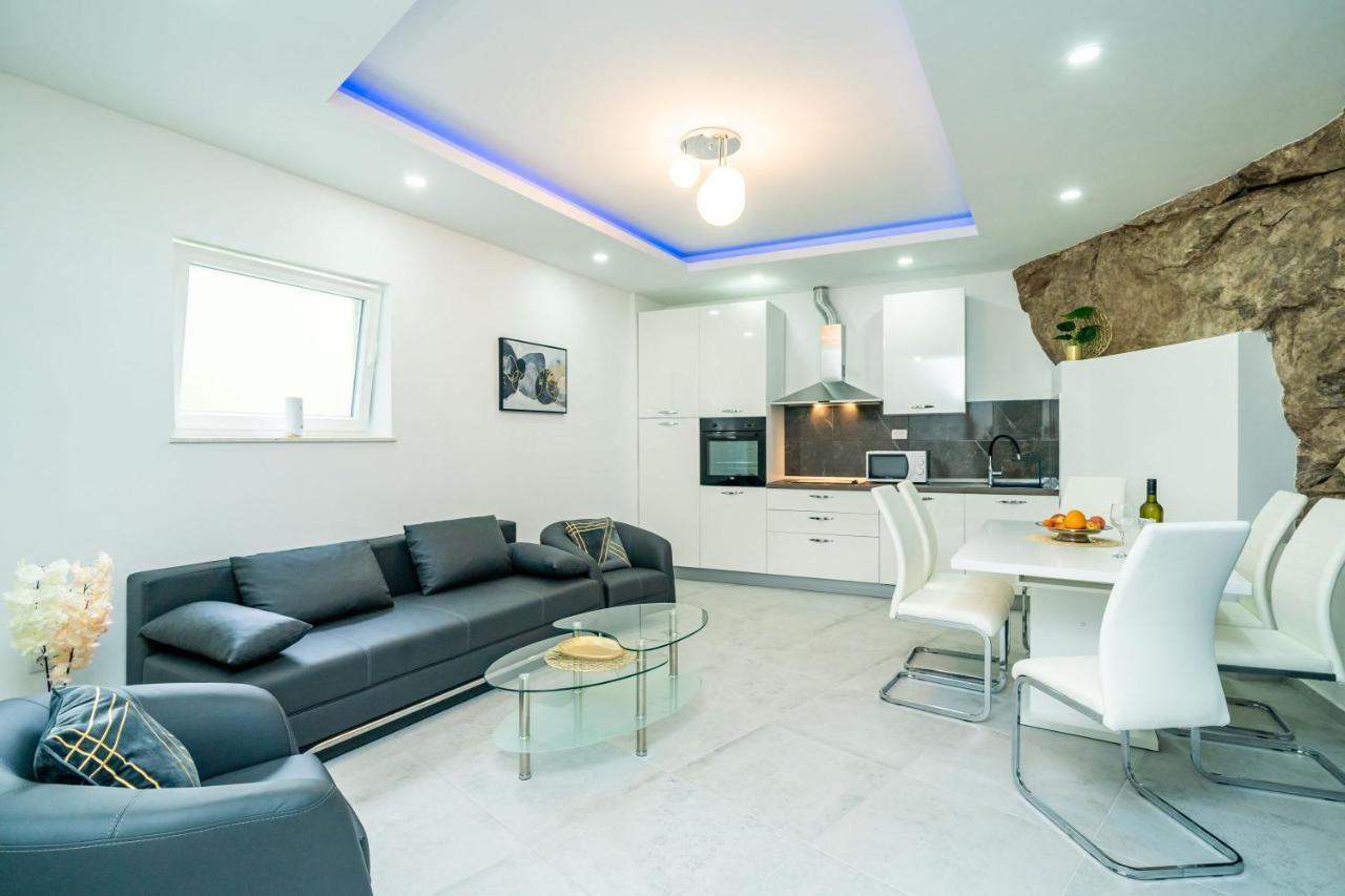 Hidden Gem Apartment مولونات المظهر الخارجي الصورة